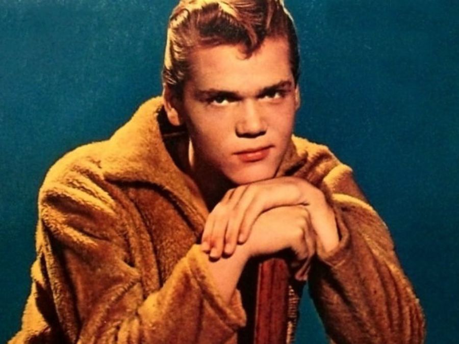 The Song That Stole Hearts: Brian Hyland's 'Sealed With A Kiss' (1962)