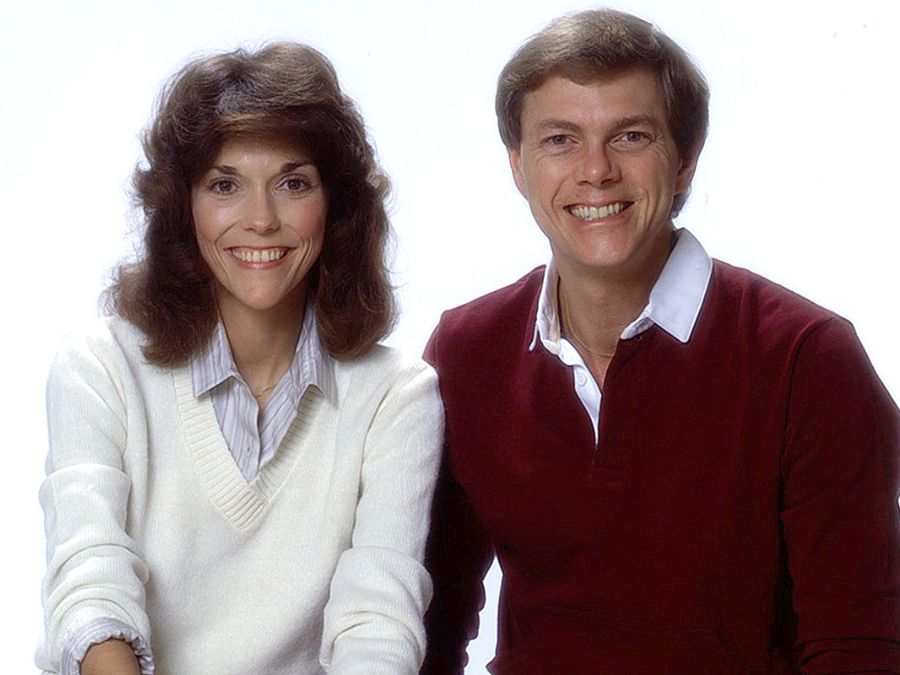 YouTube Gold: Watch ‘Yesterday Once More’ – The Carpenters’ Iconic Music Video!